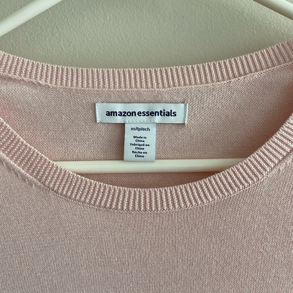 NWOT Amazon Essentials crew neck sweater - Picture 3 of 3